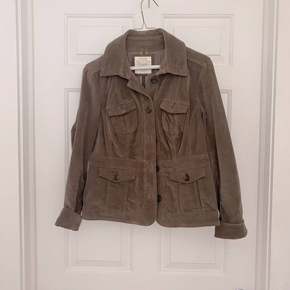 Cute jacket - pretty natural color 🌸